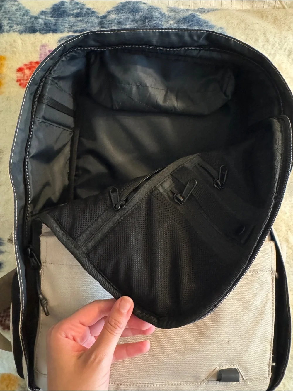 Tropic Feel Nest Travel Backpack Lightweight Day Pack w Laptop Compartment 20L